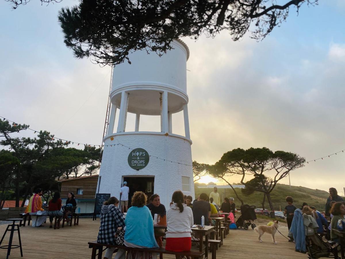 Oasis Backpackers Hostel Sintra Surf 콜라레스 외부 사진