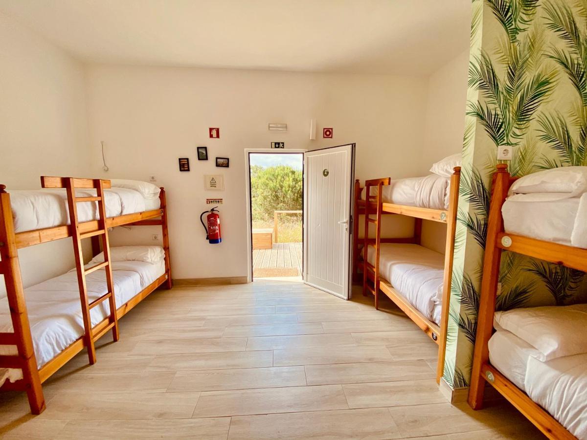 Oasis Backpackers Hostel Sintra Surf 콜라레스 외부 사진