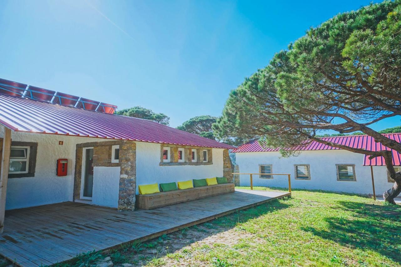 Oasis Backpackers Hostel Sintra Surf 콜라레스 외부 사진