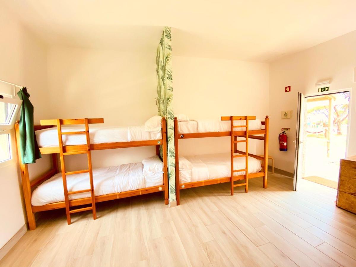 Oasis Backpackers Hostel Sintra Surf 콜라레스 외부 사진